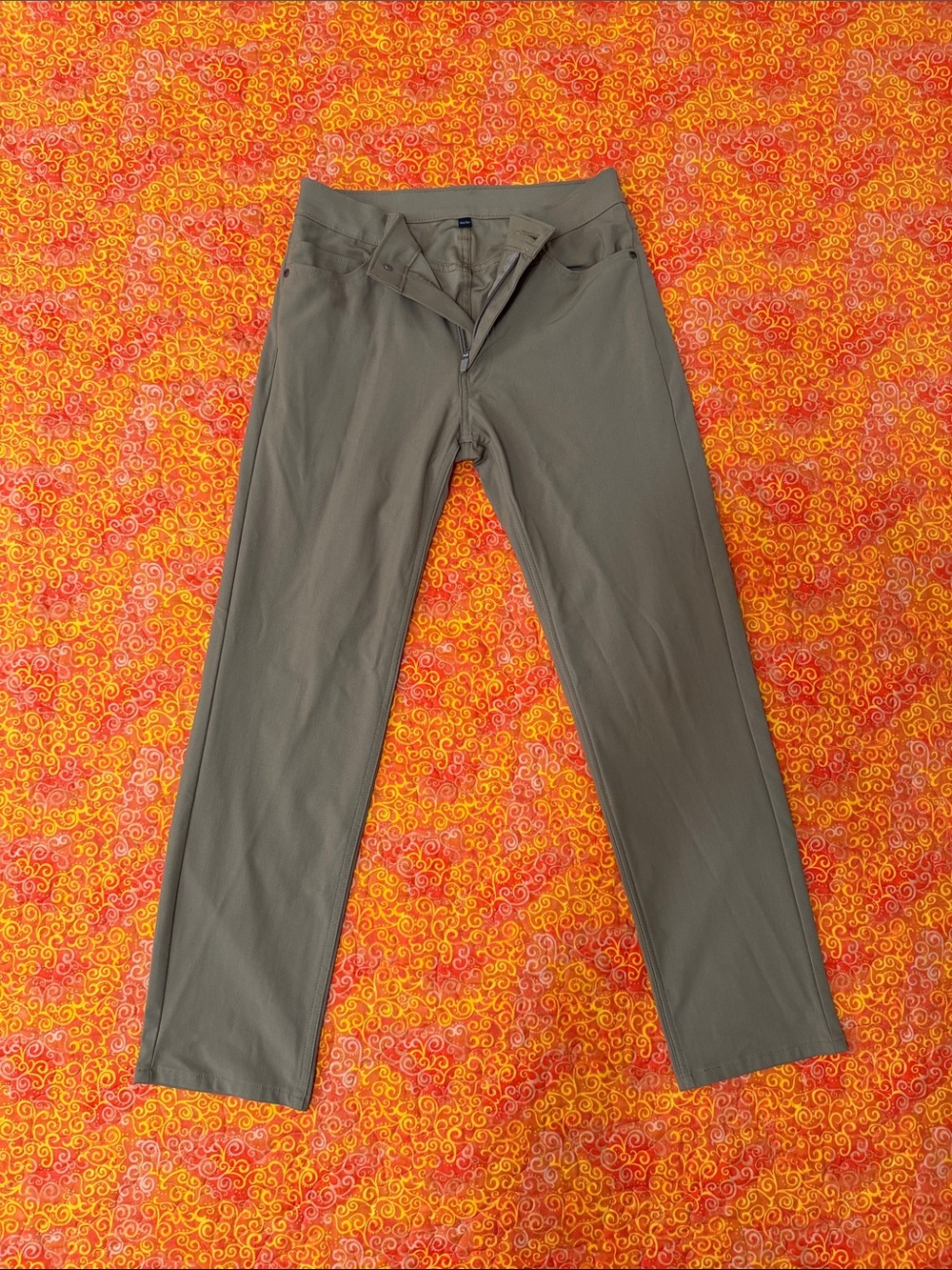 Men's Straight Chinos in Khaki